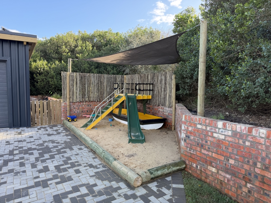 4 Bedroom Property for Sale in Hansmoeskraal A H Western Cape